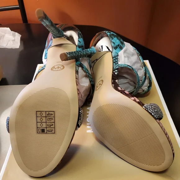 NIB Michael Kors Astrid Sandal - Picture 5 of 5